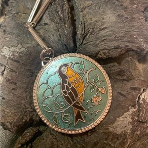 Vintage Sarah Coventry bird pendant necklace! Spring song bird